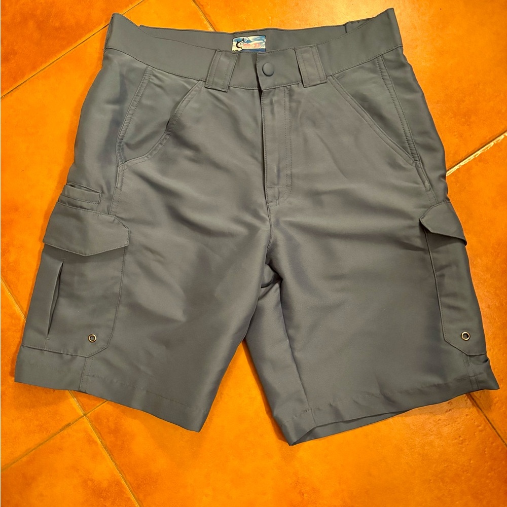 Blue men’s  Shorts with Multiple Pockets perfect for fishing. Quick dry NEW**